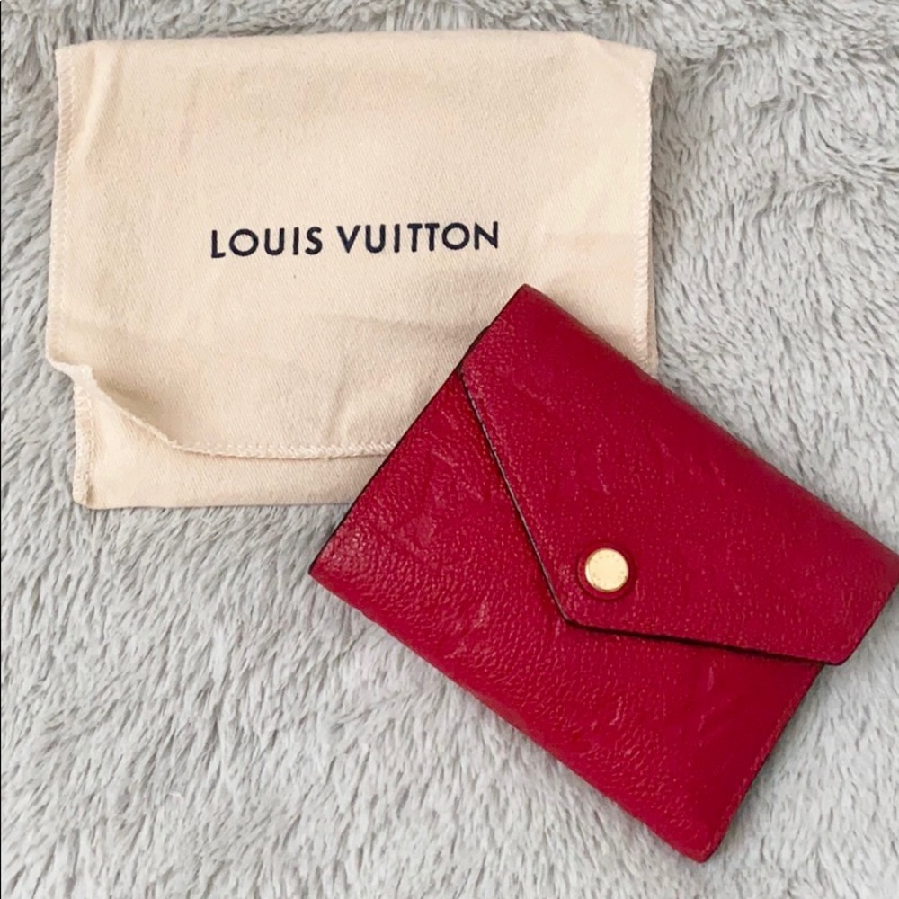Louis Vuitton victorine wallet